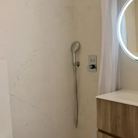 Splendid 3-bedroom For 6 People