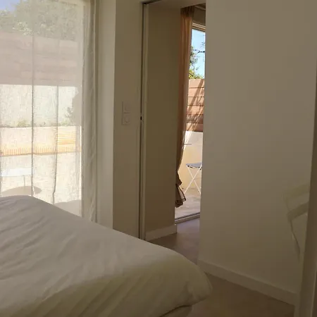 Splendid 3-bedroom For 6 People