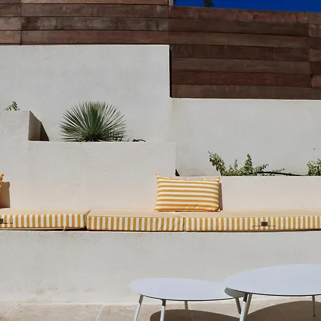 Splendid 3-bedroom For 6 People בית נופש סן טרופז