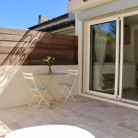 בית נופש Splendid 3-bedroom For 6 People